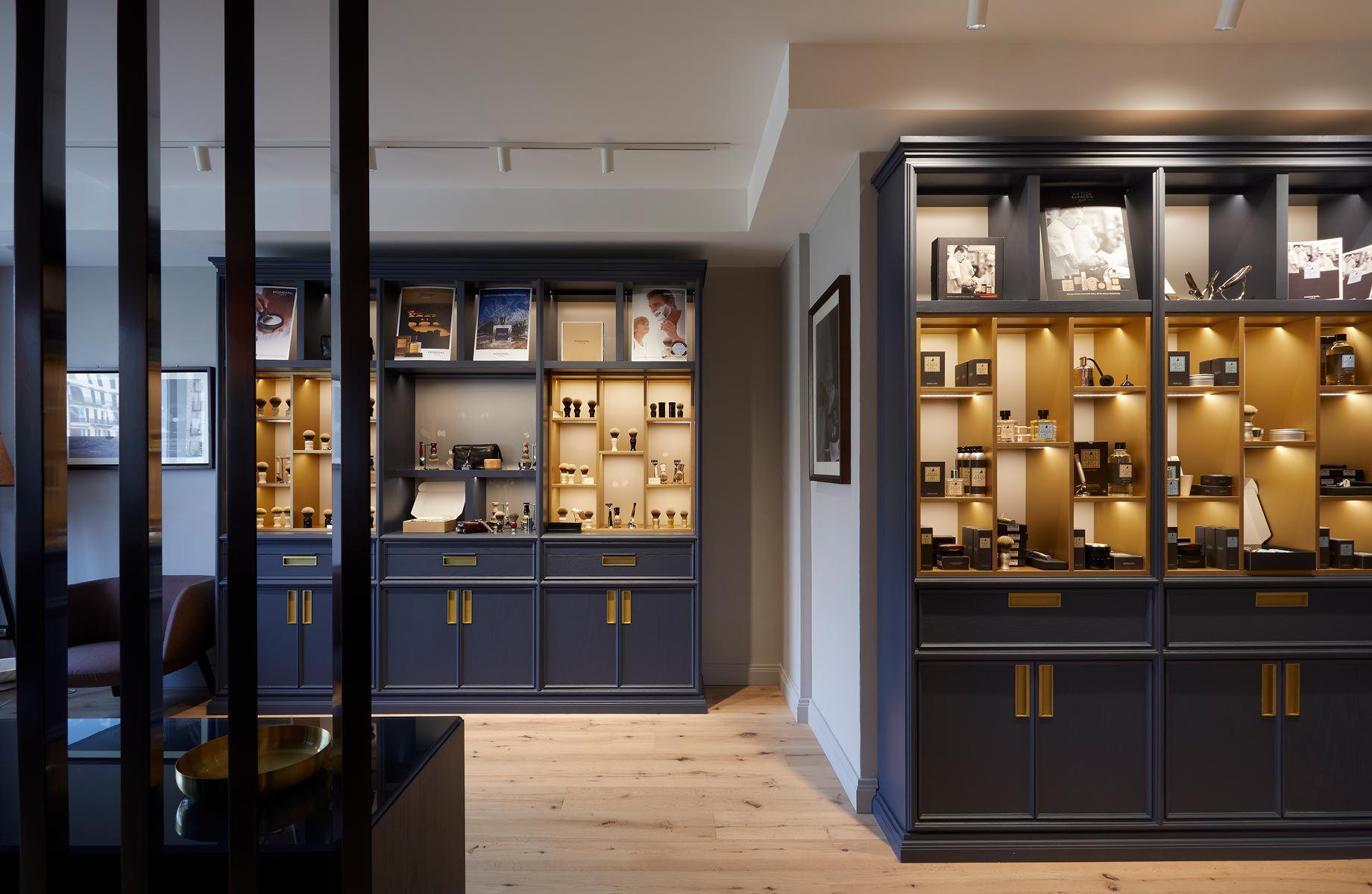 Mondial gentlemen's barber