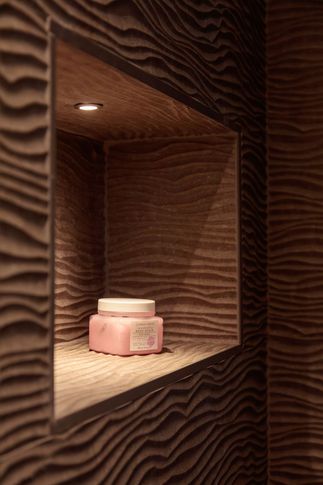 Bagno in stile contemporaneo di 7 di Castelli Sasso architetti