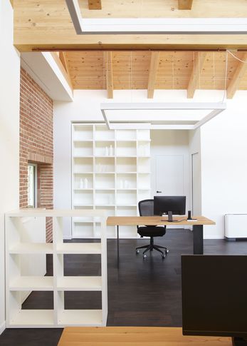 Studio in stile industriale di 280 di Giulia Dagheti Architetto