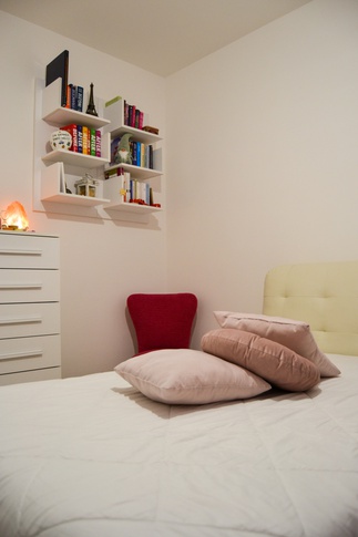Camera da Letto in stile contemporaneo di 12 di ValentinaZoccoArchitetto Camera da Letto in stile contemporaneo di 12 di ValentinaZoccoArchitetto