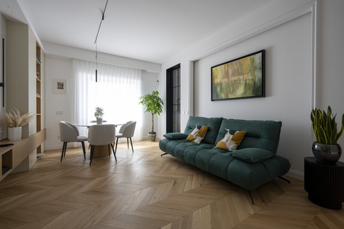 Soggiorno in stile contemporaneo di 26 di Montemurro Architettura