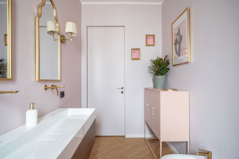 Bagno in stile contemporaneo di 7 di Gianluca Chiocca Interior Design Studio