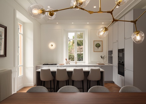 Cucina in stile moderno di 25 di NOMADE ARCHITETTURA