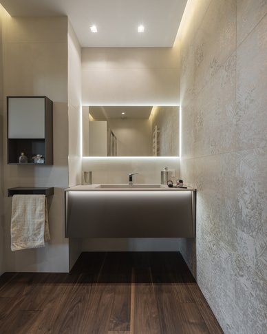Bagno in stile contemporaneo di 6 di Annalisa Carli Architetto