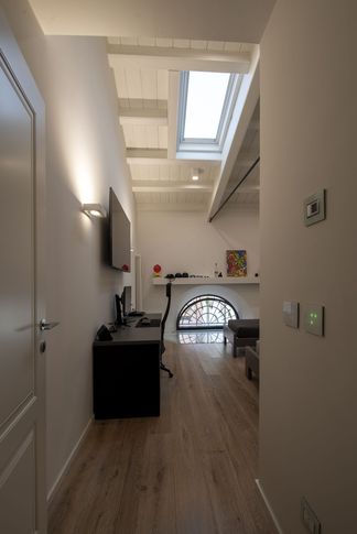 Camera da Letto in stile moderno di 15 di MICHELE VOLPI STUDIO INTERIOR DESIGN