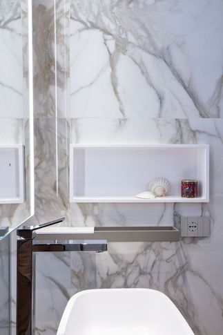 Bagno in stile contemporaneo di 8 di ZPSTUDIO