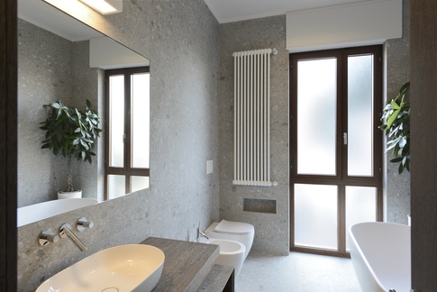 Bagno in stile moderno di 7 di RGAstudio