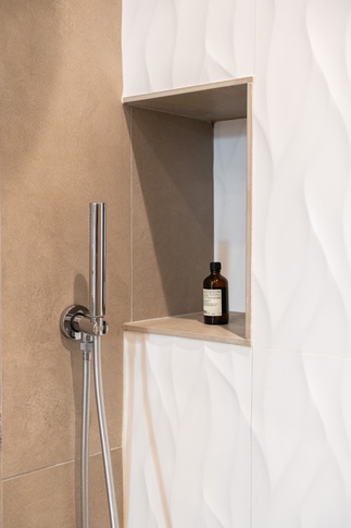 Bagno in stile contemporaneo di 5 di MANUARINO architettura design comunicazione Bagno in stile contemporaneo di 5 di MANUARINO architettura design comunicazione