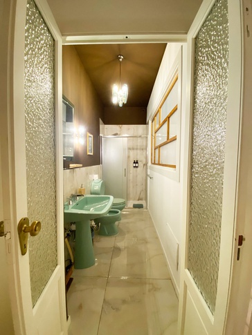 Bagno in stile anni '50 di 8 di Giada Ileana Bagno in stile anni '50 di 8 di Giada Ileana