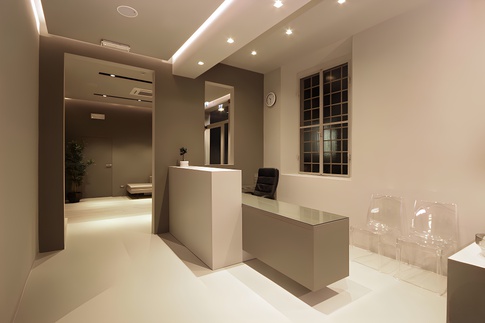 Open Space in stile minimal di 950 di JFD Juri Favilli Design