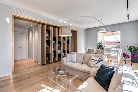 Soggiorno in stile contemporaneo di 30 di MOB Architects