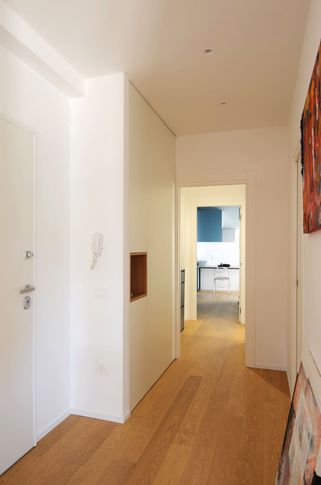 Ingresso in stile contemporaneo di 5 di Fiorenzo D'Onofrio Architetto