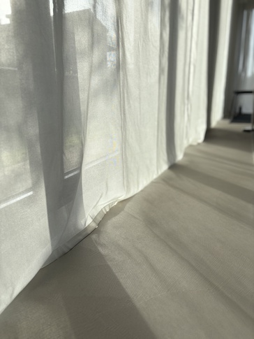 Open Space in stile minimal di 65 di LIT-ARCHITECTS Open Space in stile minimal di 65 di LIT-ARCHITECTS