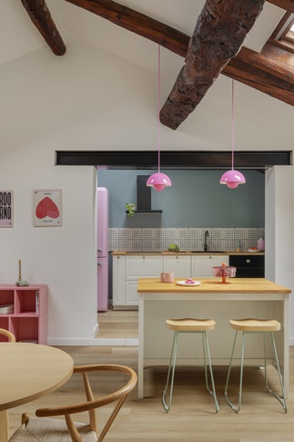 Cucina in stile scandinavo di 8 di Storie Design Studio