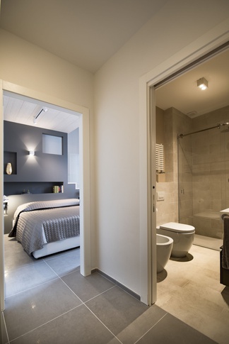 Bagno in stile moderno di 4 di MICHELE VOLPI STUDIO INTERIOR DESIGN