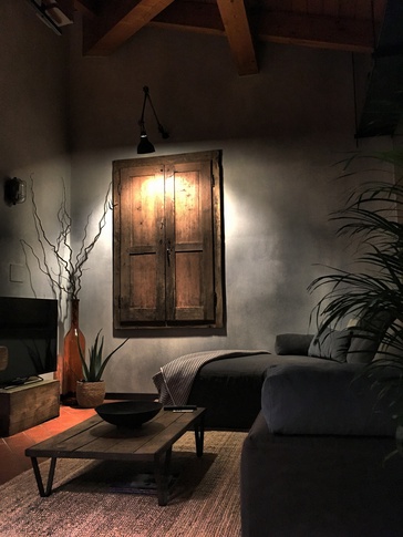 Soggiorno in stile soft industrial di 18 di Easy Living