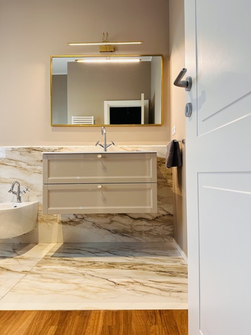 Bagno in stile contemporaneo di 8 di As architettura Bagno in stile contemporaneo di 8 di As architettura