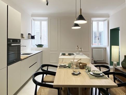 Cucina in stile parigino di 24 di Andrea Piattella