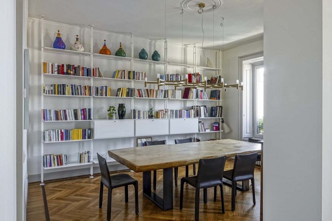 Soggiorno in stile contemporaneo di 56 di MatStudio