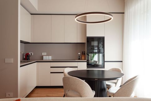 Open Space in stile moderno di 28 di SuMisura Architetti