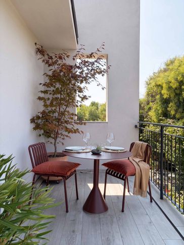 Terrazza in stile moderno di 20 di STRA architects