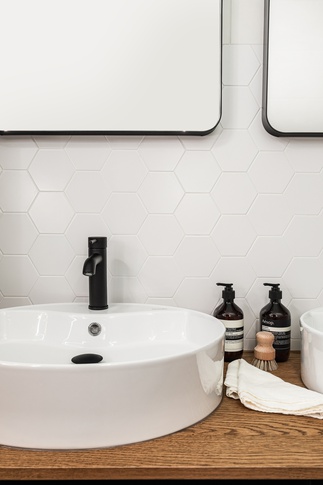 Bagno in stile industriale di 7 di Arch.j Floriana Ferraioli