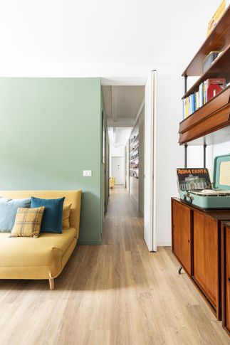 Corridoio in stile vintage di 3 di Francesca Delicato architettura e design