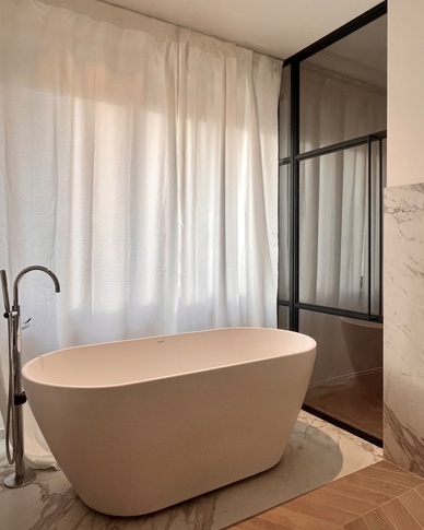 Bagno in stile art deco di 11 di Linea Architettura Design Interior