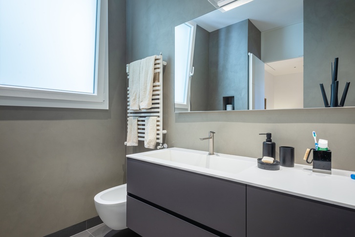 Bagno in stile contemporaneo di 8 di BB1 Architettura & Design