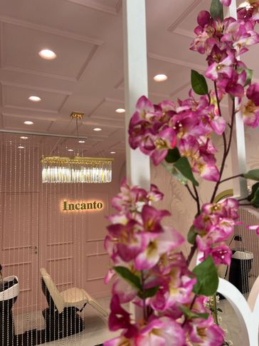 Open Space in stile glamour di 38 di Studio di Architettura Luigi Pezzella Open Space in stile glamour di 38 di Studio di Architettura Luigi Pezzella