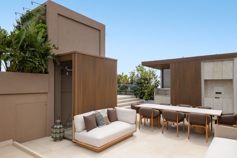 Terrazza in stile contemporaneo di 100 di Abitacolo Interni Terrazza in stile contemporaneo di 100 di Abitacolo Interni