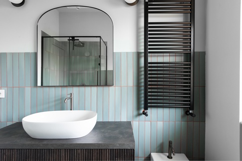 Bagno in stile british di 8 di Arch. Luca Caprioli