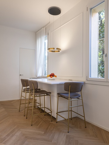 Cucina in stile contemporaneo di 17 di Studio Dom