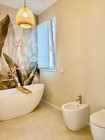 Bagno in stile contemporaneo di 6 di SuMisura Architetti