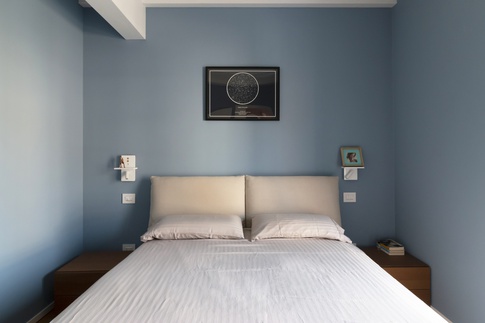 Camera da Letto in stile contemporaneo di 14 di induestudio Camera da Letto in stile contemporaneo di 14 di induestudio