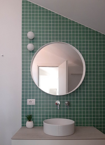 Bagno di Servizio in stile scandinavo di 4 di L’usine Bagno di Servizio in stile scandinavo di 4 di L’usine