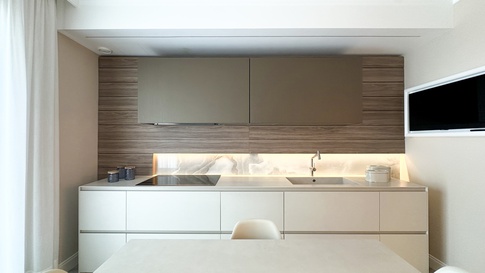 Cucina in stile contemporaneo di 14 di Studio Gaetano Riccardelli