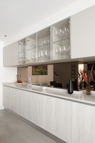 Cucina in stile moderno di 80 di M'ama interni +