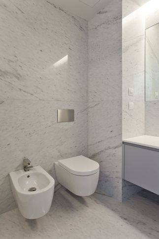 Bagno in stile minimal di 4 di Ciliegio Esterno