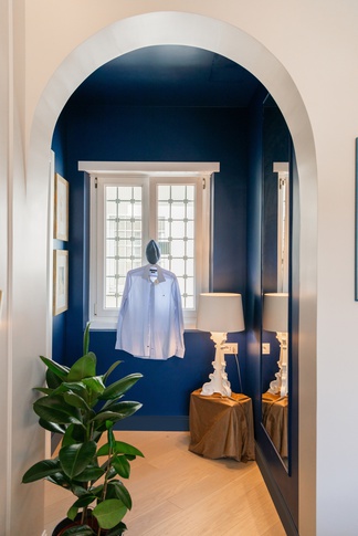 Camera da Letto in stile contemporaneo di 17 di Laura Mapelli Architetto