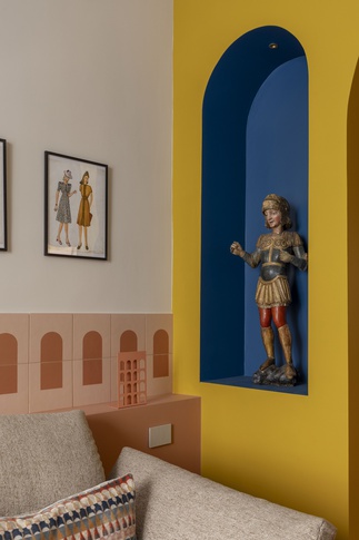 Soggiorno in stile maximalista di 12 di Rachele Biancalani Studio Soggiorno in stile maximalista di 12 di Rachele Biancalani Studio