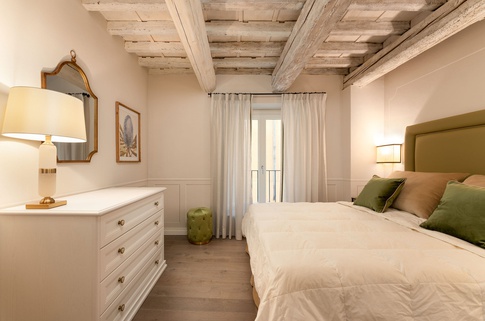 Camera da Letto in stile contemporaneo di 12 di Arky’Studio srl