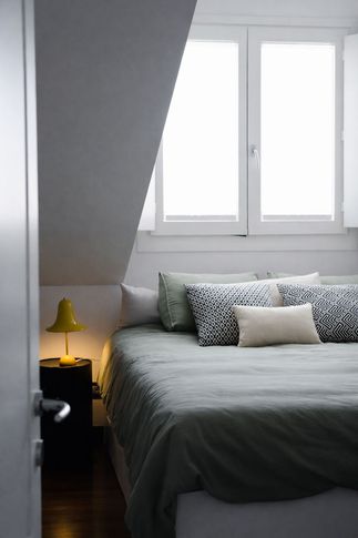 Camera da Letto in stile contemporaneo di 12 di NOMASS