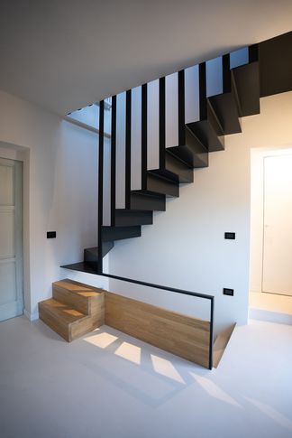 Scale in stile moderno di 6 di STUDIO AEDES STP SRL