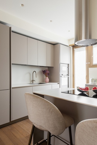 Open Space in stile eclettico di 160 di Laura Mapelli Architetto Open Space in stile eclettico di 160 di Laura Mapelli Architetto