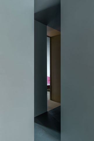 Bagno in stile minimal di 5 di MGK | Mohamed Keilani Studio Bagno in stile minimal di 5 di MGK | Mohamed Keilani Studio