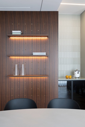 Sala da Pranzo in stile contemporaneo di 30 di Andrea Benedetti Architetto