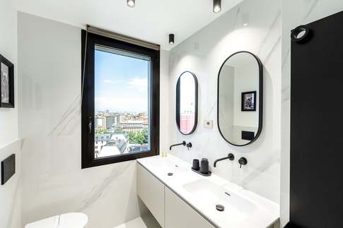 Bagno in stile contemporaneo di 5 di FCInteriorDesignStudio |