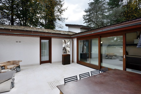 Patio in stile moderno di 47 di RGAstudio