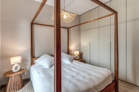 Camera da Letto in stile coloniale di 20 di MOB Architects Camera da Letto in stile coloniale di 20 di MOB Architects